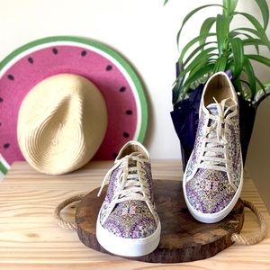 Boho chic , exotic look , handmade, tennis shoes